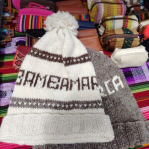 Gorros de Lana con Pompones